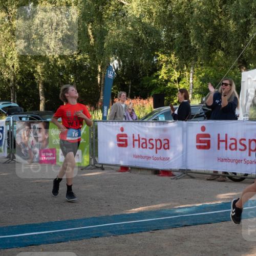 07.09.2025 - 19. Norderstedt Triathlon Zöllner http://msf.ph/oto/8768253 07.09.2025 09:16:34 Ziel 11, 16, 38 meine-sportfotos.de
