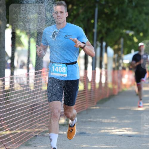 07.09.2025 - 19. Norderstedt Triathlon Michael Strokosch http://msf.ph/oto/8768281 07.09.2025 16:19:28 Laufen 534, 544, 1049 meine-sportfotos.de