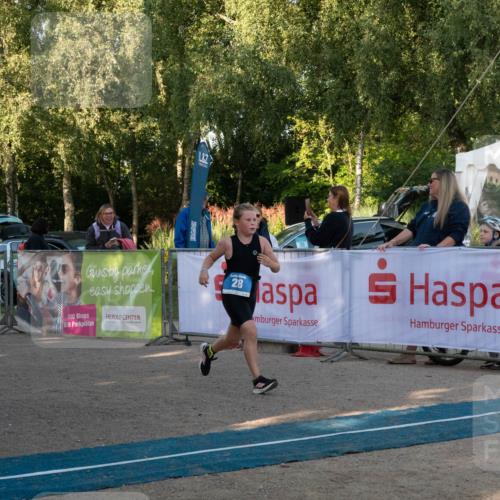 07.09.2025 - 19. Norderstedt Triathlon Zöllner http://msf.ph/oto/8768296 07.09.2025 09:17:04 Ziel 6, 28 meine-sportfotos.de