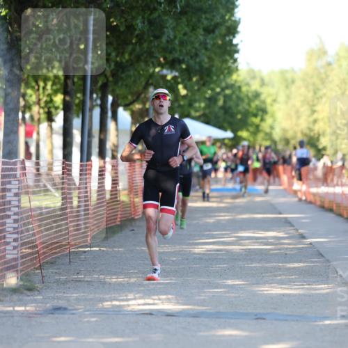 07.09.2025 - 19. Norderstedt Triathlon Michael Strokosch http://msf.ph/oto/8768297 07.09.2025 16:19:29 Laufen 534, 544, 1049 meine-sportfotos.de