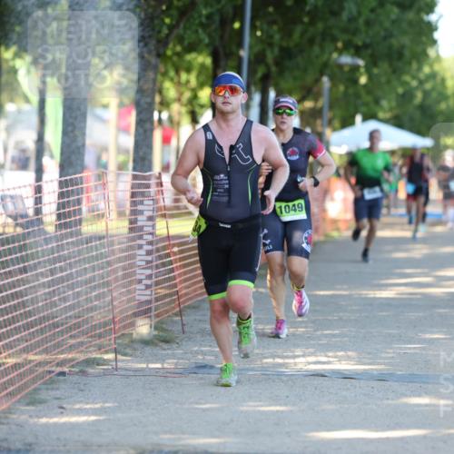 07.09.2025 - 19. Norderstedt Triathlon Michael Strokosch http://msf.ph/oto/8768325 07.09.2025 16:19:34 Laufen 534, 544, 939, 1049 meine-sportfotos.de