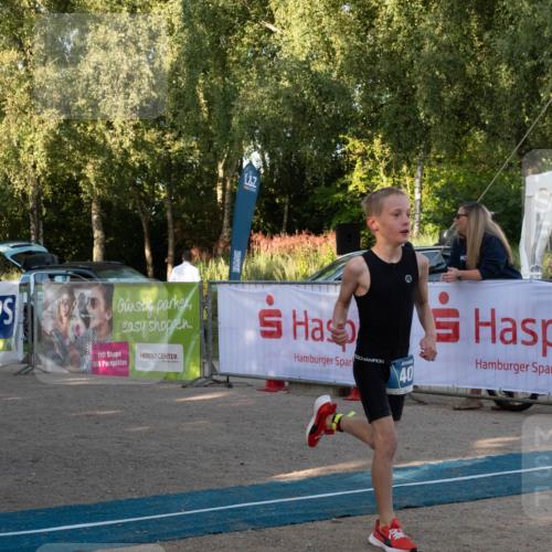 07.09.2025 - 19. Norderstedt Triathlon Zöllner http://msf.ph/oto/8768326 07.09.2025 09:17:15 Ziel 36, 40 meine-sportfotos.de