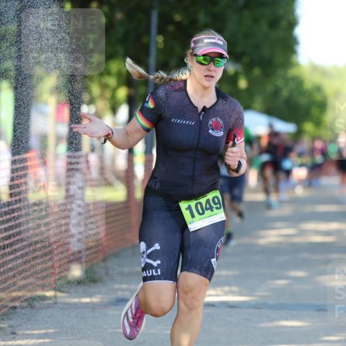 07.09.2025 - 19. Norderstedt Triathlon Michael Strokosch http://msf.ph/oto/8768346 07.09.2025 16:19:37 Laufen 415, 534, 939, 1049 meine-sportfotos.de