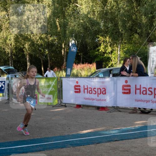 07.09.2025 - 19. Norderstedt Triathlon Zöllner http://msf.ph/oto/8768355 07.09.2025 09:17:21 Ziel 15, 36, 40 meine-sportfotos.de