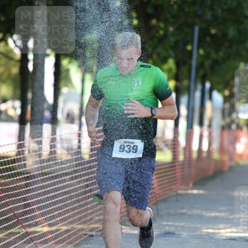 07.09.2025 - 19. Norderstedt Triathlon Michael Strokosch http://msf.ph/oto/8768356 07.09.2025 16:19:40 Laufen 415, 505, 939, 1049, 1403 meine-sportfotos.de