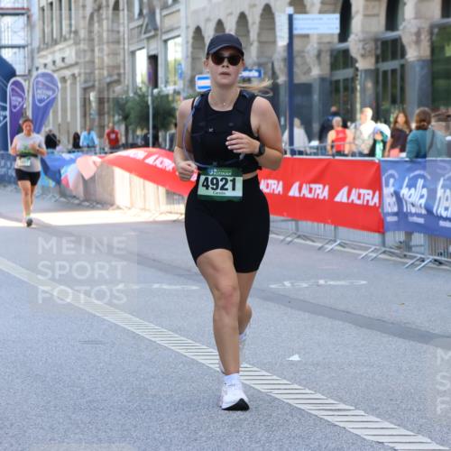 07.09.2025 - BARMER Alsterlauf Strokosch-Dieckow http://msf.ph/oto/8768411 07.09.2025 10:32:02 Ziel 3307, 4222 meine-sportfotos.de