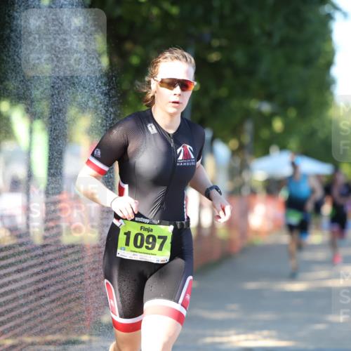 07.09.2025 - 19. Norderstedt Triathlon Michael Strokosch http://msf.ph/oto/8768413 07.09.2025 16:19:55 Laufen 546, 873, 1052, 1097, 1592, 1614, 1620 meine-sportfotos.de