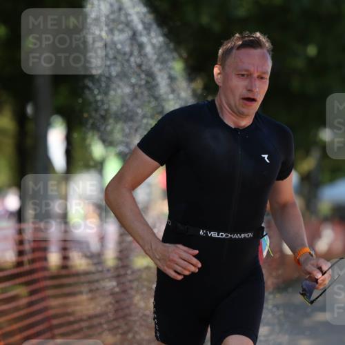 07.09.2025 - 19. Norderstedt Triathlon Michael Strokosch http://msf.ph/oto/8768414 07.09.2025 15:22:53 Laufen 1000, 1431, 1462 meine-sportfotos.de
