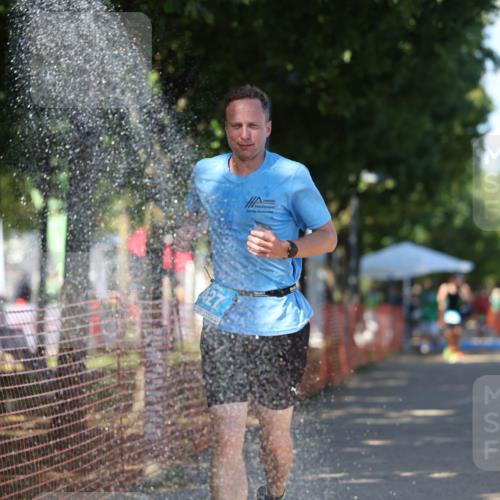 07.09.2025 - 19. Norderstedt Triathlon Michael Strokosch http://msf.ph/oto/8768480 07.09.2025 15:23:27 Laufen 427 meine-sportfotos.de