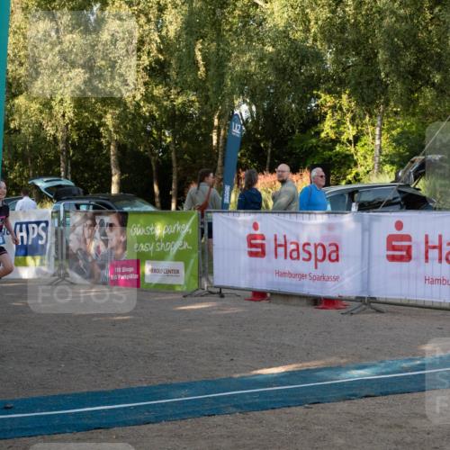 07.09.2025 - 19. Norderstedt Triathlon Zöllner http://msf.ph/oto/8768482 07.09.2025 09:18:42 Ziel 18 meine-sportfotos.de
