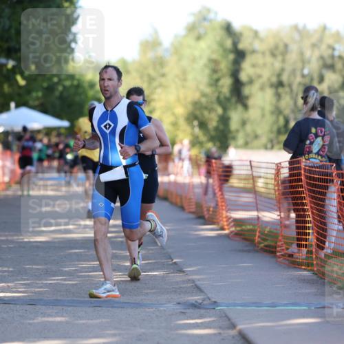 07.09.2025 - 19. Norderstedt Triathlon Michael Strokosch http://msf.ph/oto/8768488 07.09.2025 16:20:12 Laufen 949, 951, 1043, 1564 meine-sportfotos.de