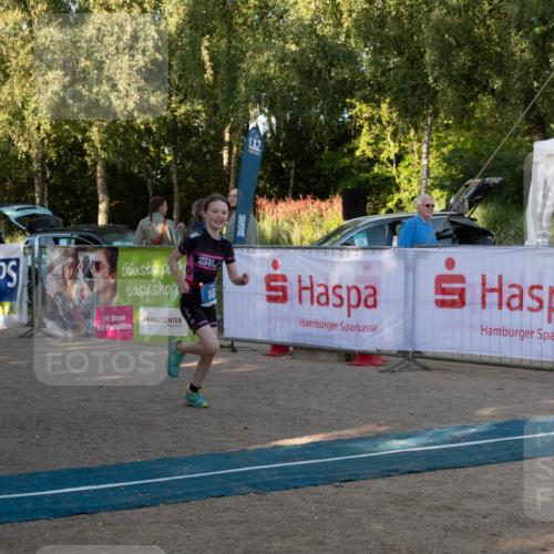 07.09.2025 - 19. Norderstedt Triathlon Zöllner http://msf.ph/oto/8768489 07.09.2025 09:18:43 Ziel 18 meine-sportfotos.de