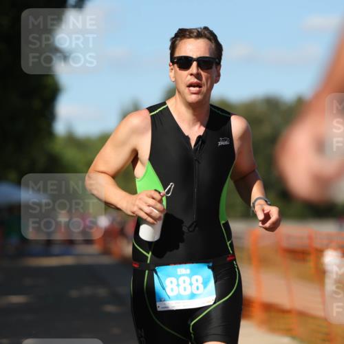 07.09.2025 - 19. Norderstedt Triathlon Michael Strokosch http://msf.ph/oto/8768560 07.09.2025 15:23:42 Laufen 888 meine-sportfotos.de