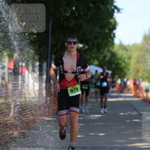07.09.2025 - 19. Norderstedt Triathlon Michael Strokosch http://msf.ph/oto/8768569 07.09.2025 15:24:01 Laufen 363, 1025, 1406 meine-sportfotos.de