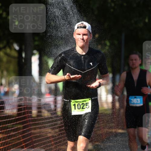 07.09.2025 - 19. Norderstedt Triathlon Michael Strokosch http://msf.ph/oto/8768623 07.09.2025 15:24:08 Laufen 363, 1025, 1406 meine-sportfotos.de