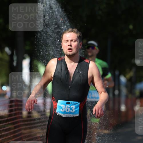 07.09.2025 - 19. Norderstedt Triathlon Michael Strokosch http://msf.ph/oto/8768637 07.09.2025 15:24:10 Laufen 363, 1025 meine-sportfotos.de