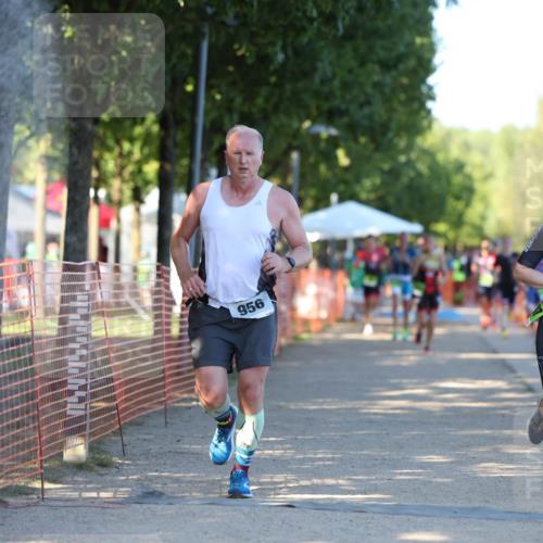 07.09.2025 - 19. Norderstedt Triathlon Michael Strokosch http://msf.ph/oto/8768648 07.09.2025 16:20:47 Laufen 464, 493, 956, 1063, 1087, 1593 meine-sportfotos.de