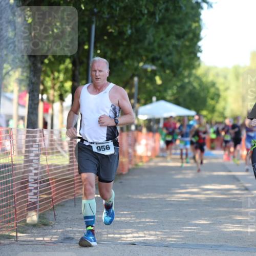 07.09.2025 - 19. Norderstedt Triathlon Michael Strokosch http://msf.ph/oto/8768650 07.09.2025 16:20:47 Laufen 464, 493, 956, 1063, 1087, 1593 meine-sportfotos.de