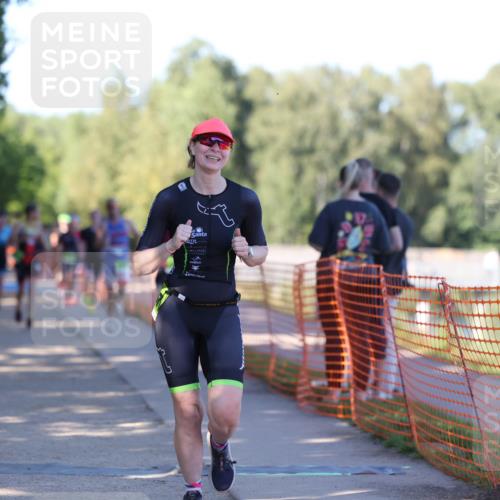 07.09.2025 - 19. Norderstedt Triathlon Michael Strokosch http://msf.ph/oto/8768656 07.09.2025 16:20:48 Laufen 464, 501, 548, 956, 1063, 1087, 1593 meine-sportfotos.de