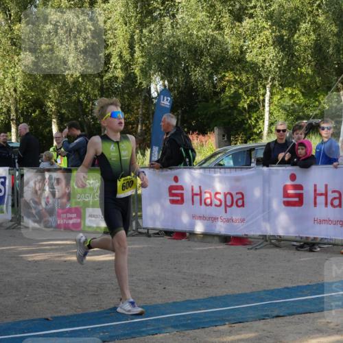 07.09.2025 - 19. Norderstedt Triathlon Zöllner http://msf.ph/oto/8768673 07.09.2025 09:46:04 Ziel 600 meine-sportfotos.de