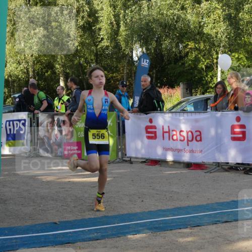 07.09.2025 - 19. Norderstedt Triathlon Zöllner http://msf.ph/oto/8768696 07.09.2025 09:46:50 Ziel 556, 633 meine-sportfotos.de