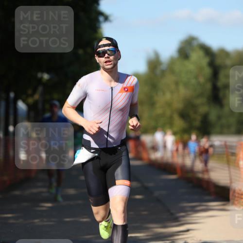 07.09.2025 - 19. Norderstedt Triathlon Michael Strokosch http://msf.ph/oto/8768708 07.09.2025 15:24:42 Laufen  meine-sportfotos.de