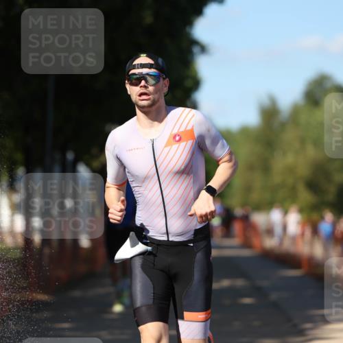 07.09.2025 - 19. Norderstedt Triathlon Michael Strokosch http://msf.ph/oto/8768711 07.09.2025 15:24:43 Laufen  meine-sportfotos.de