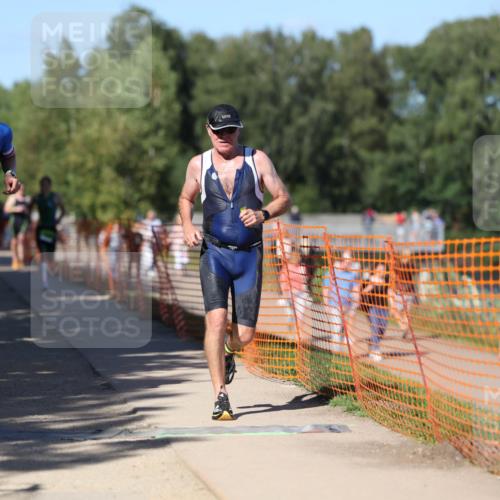 07.09.2025 - 19. Norderstedt Triathlon Michael Strokosch http://msf.ph/oto/8768752 07.09.2025 15:24:59 Laufen 963, 1506 meine-sportfotos.de