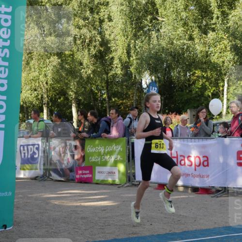 07.09.2025 - 19. Norderstedt Triathlon Zöllner http://msf.ph/oto/8768802 07.09.2025 09:47:51 Ziel 563, 601, 613 meine-sportfotos.de