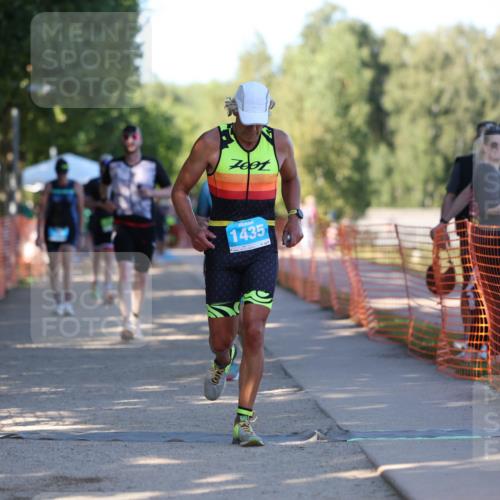 07.09.2025 - 19. Norderstedt Triathlon Michael Strokosch http://msf.ph/oto/8768816 07.09.2025 16:21:26 Laufen 387, 509, 1103, 1435, 1581, 1618 meine-sportfotos.de