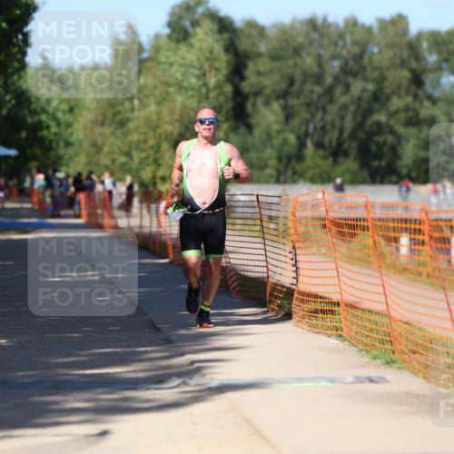 07.09.2025 - 19. Norderstedt Triathlon Michael Strokosch http://msf.ph/oto/8768823 07.09.2025 15:25:30 Laufen 411, 1005 meine-sportfotos.de