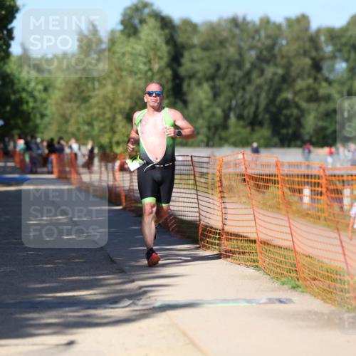 07.09.2025 - 19. Norderstedt Triathlon Michael Strokosch http://msf.ph/oto/8768829 07.09.2025 15:25:30 Laufen 411, 1005 meine-sportfotos.de
