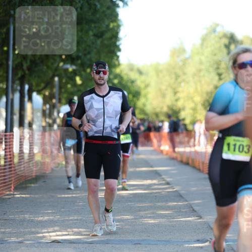 07.09.2025 - 19. Norderstedt Triathlon Michael Strokosch http://msf.ph/oto/8768836 07.09.2025 16:21:29 Laufen 387, 509, 1103, 1435, 1581, 1618 meine-sportfotos.de
