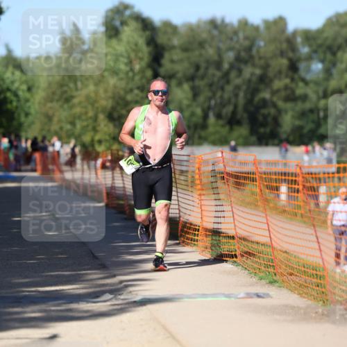 07.09.2025 - 19. Norderstedt Triathlon Michael Strokosch http://msf.ph/oto/8768839 07.09.2025 15:25:30 Laufen 411, 1005 meine-sportfotos.de