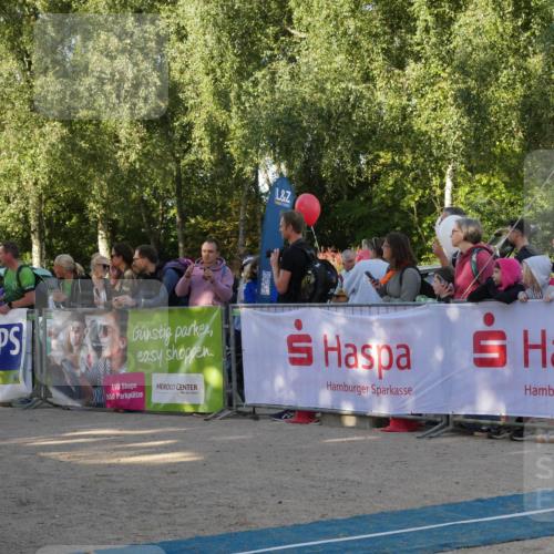 07.09.2025 - 19. Norderstedt Triathlon Zöllner http://msf.ph/oto/8768863 07.09.2025 09:48:23 Ziel 559, 576, 607 meine-sportfotos.de