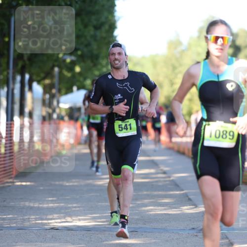 07.09.2025 - 19. Norderstedt Triathlon Michael Strokosch http://msf.ph/oto/8768892 07.09.2025 16:21:42 Laufen 365, 490, 504, 522, 541, 1089, 1411 meine-sportfotos.de