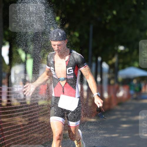 07.09.2025 - 19. Norderstedt Triathlon Michael Strokosch http://msf.ph/oto/8768953 07.09.2025 15:25:58 Laufen 1502 meine-sportfotos.de