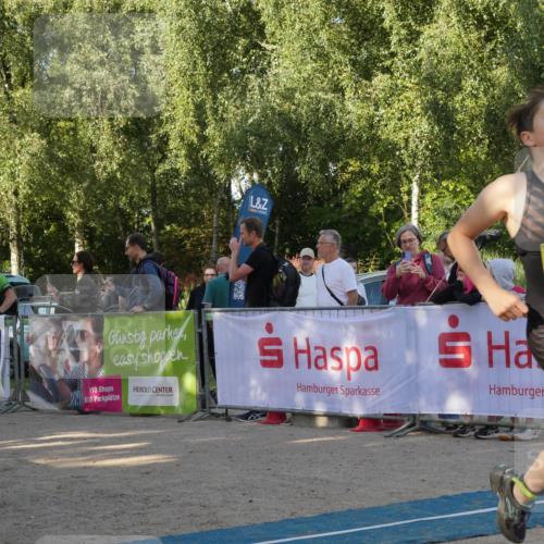 07.09.2025 - 19. Norderstedt Triathlon Zöllner http://msf.ph/oto/8768985 07.09.2025 09:49:00 Ziel 592, 629 meine-sportfotos.de