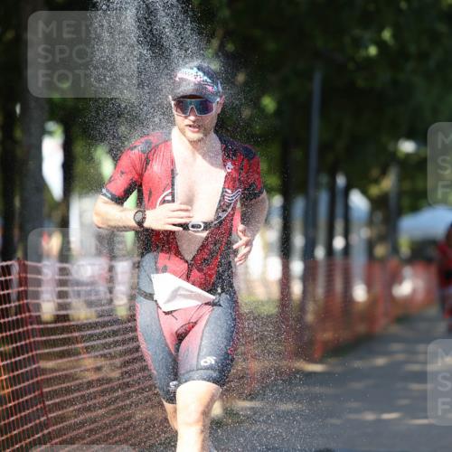 07.09.2025 - 19. Norderstedt Triathlon Michael Strokosch http://msf.ph/oto/8769024 07.09.2025 15:26:31 Laufen 1404 meine-sportfotos.de