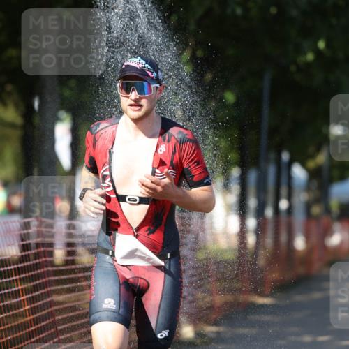 07.09.2025 - 19. Norderstedt Triathlon Michael Strokosch http://msf.ph/oto/8769029 07.09.2025 15:26:31 Laufen 1404 meine-sportfotos.de