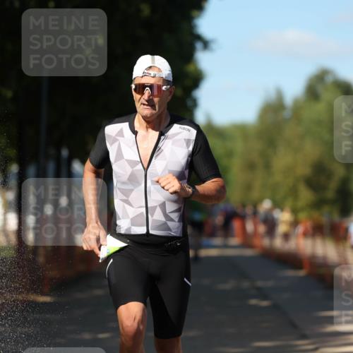 07.09.2025 - 19. Norderstedt Triathlon Michael Strokosch http://msf.ph/oto/8769037 07.09.2025 15:26:32 Laufen 1404 meine-sportfotos.de