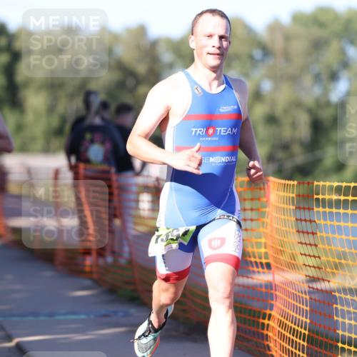 07.09.2025 - 19. Norderstedt Triathlon Michael Strokosch http://msf.ph/oto/8769040 07.09.2025 16:22:17 Laufen 465, 1058, 1555, 1594, 1611 meine-sportfotos.de
