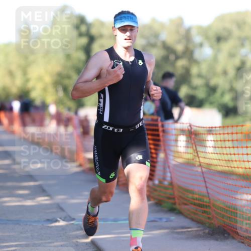 07.09.2025 - 19. Norderstedt Triathlon Michael Strokosch http://msf.ph/oto/8769045 07.09.2025 16:22:18 Laufen 465, 1058, 1555, 1594, 1611 meine-sportfotos.de