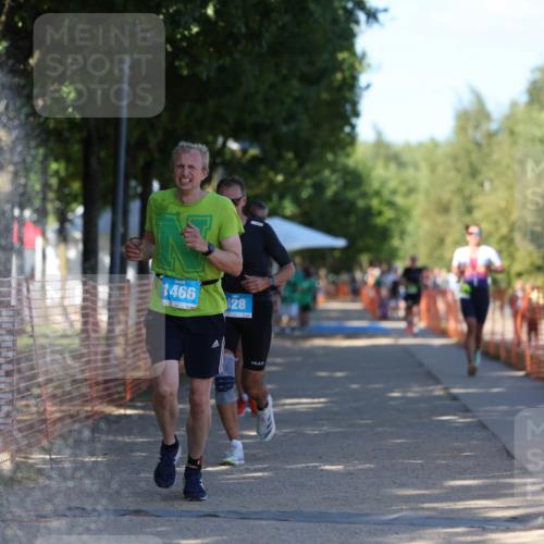 07.09.2025 - 19. Norderstedt Triathlon Michael Strokosch http://msf.ph/oto/8769106 07.09.2025 15:26:42 Laufen 428, 475, 986, 1404, 1466 meine-sportfotos.de
