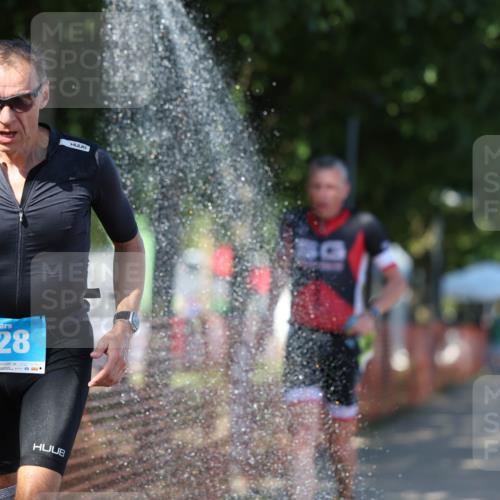 07.09.2025 - 19. Norderstedt Triathlon Michael Strokosch http://msf.ph/oto/8769140 07.09.2025 15:26:46 Laufen 428, 475, 986, 1466 meine-sportfotos.de