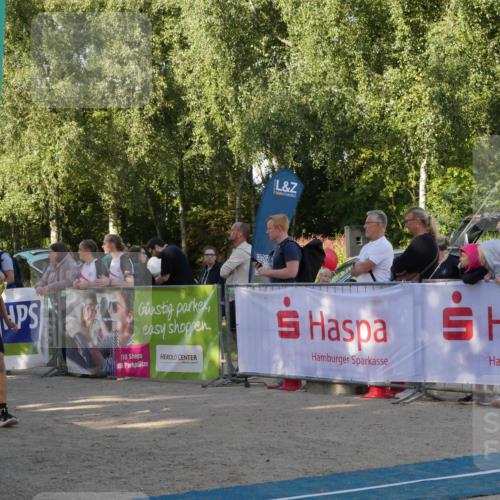07.09.2025 - 19. Norderstedt Triathlon Zöllner http://msf.ph/oto/8769144 07.09.2025 09:50:26 Ziel 584, 619 meine-sportfotos.de