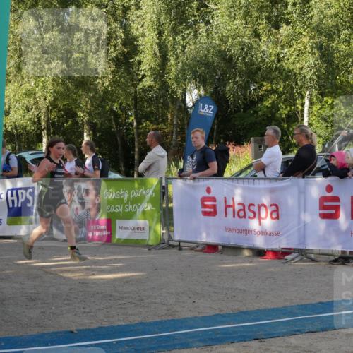 07.09.2025 - 19. Norderstedt Triathlon Zöllner http://msf.ph/oto/8769167 07.09.2025 09:51:11 Ziel 599 meine-sportfotos.de