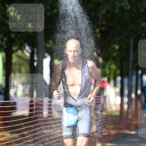 07.09.2025 - 19. Norderstedt Triathlon Michael Strokosch http://msf.ph/oto/8769228 07.09.2025 15:27:13 Laufen 441, 1457, 1507 meine-sportfotos.de