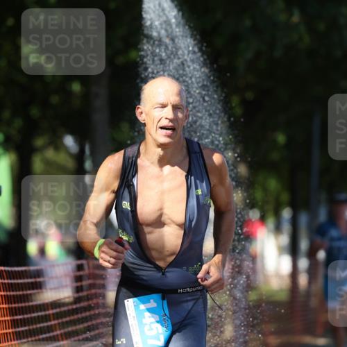 07.09.2025 - 19. Norderstedt Triathlon Michael Strokosch http://msf.ph/oto/8769236 07.09.2025 15:27:14 Laufen 441, 1457, 1507 meine-sportfotos.de