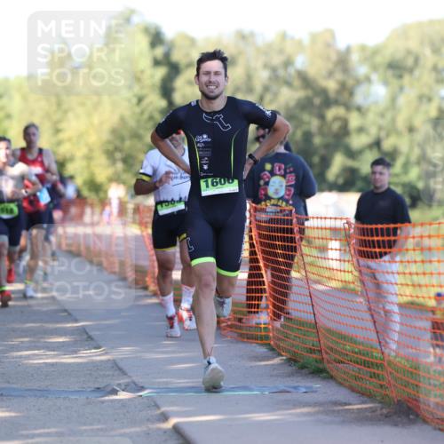 07.09.2025 - 19. Norderstedt Triathlon Michael Strokosch http://msf.ph/oto/8769278 07.09.2025 16:23:13 Laufen 362, 518, 543, 878, 943, 1588, 1606 meine-sportfotos.de